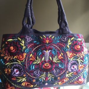 Isabella Fiore Embroidered Flower handbag